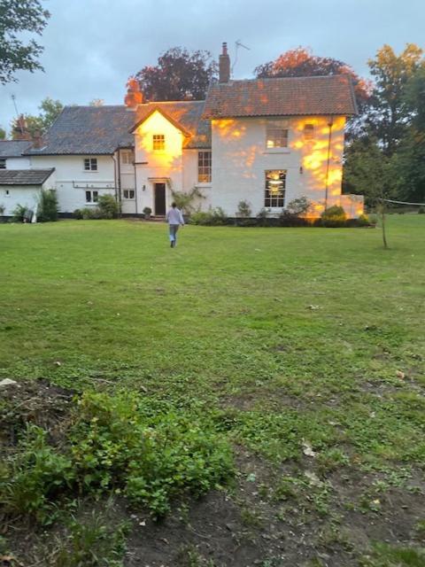Ferienwohnung Old Rectory - Scoulton Great Ellingham Exterior foto